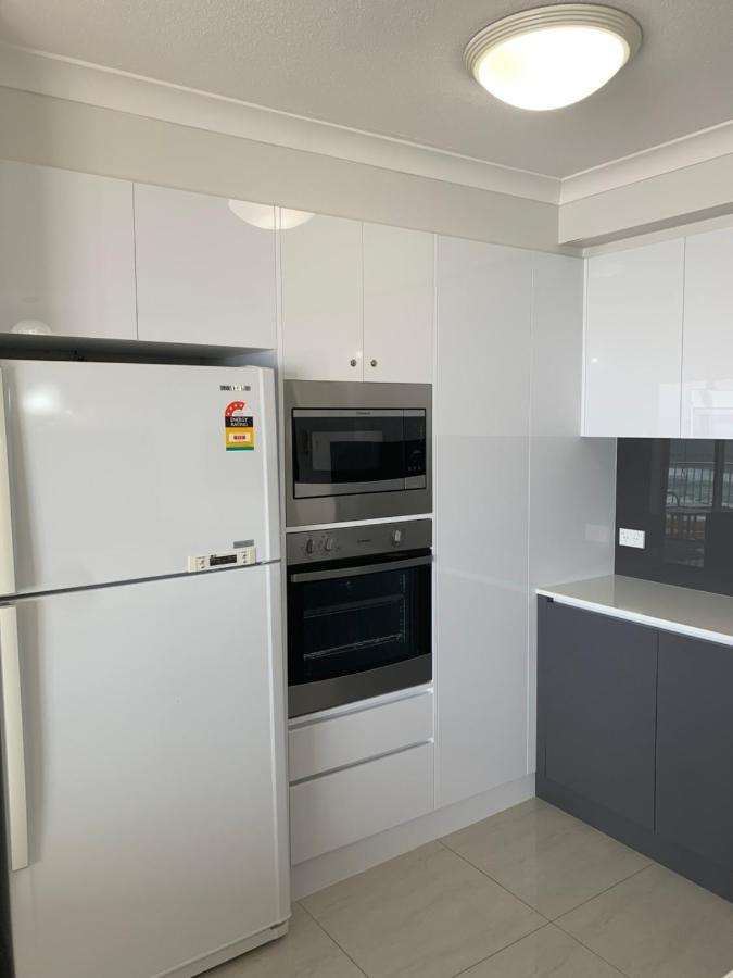 Stunning 2 Bedroom Ocean View Apartment Gold Coast Exterior foto