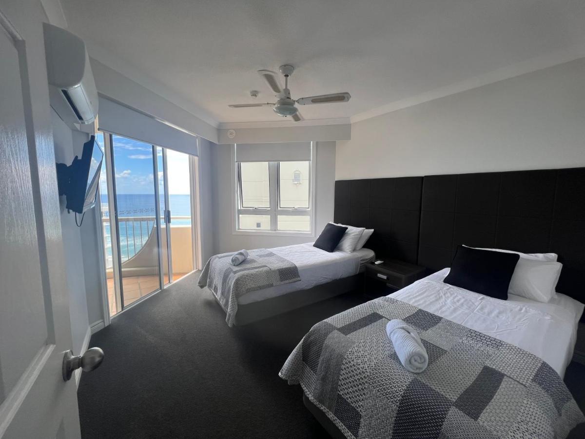 Stunning 2 Bedroom Ocean View Apartment Gold Coast Exterior foto