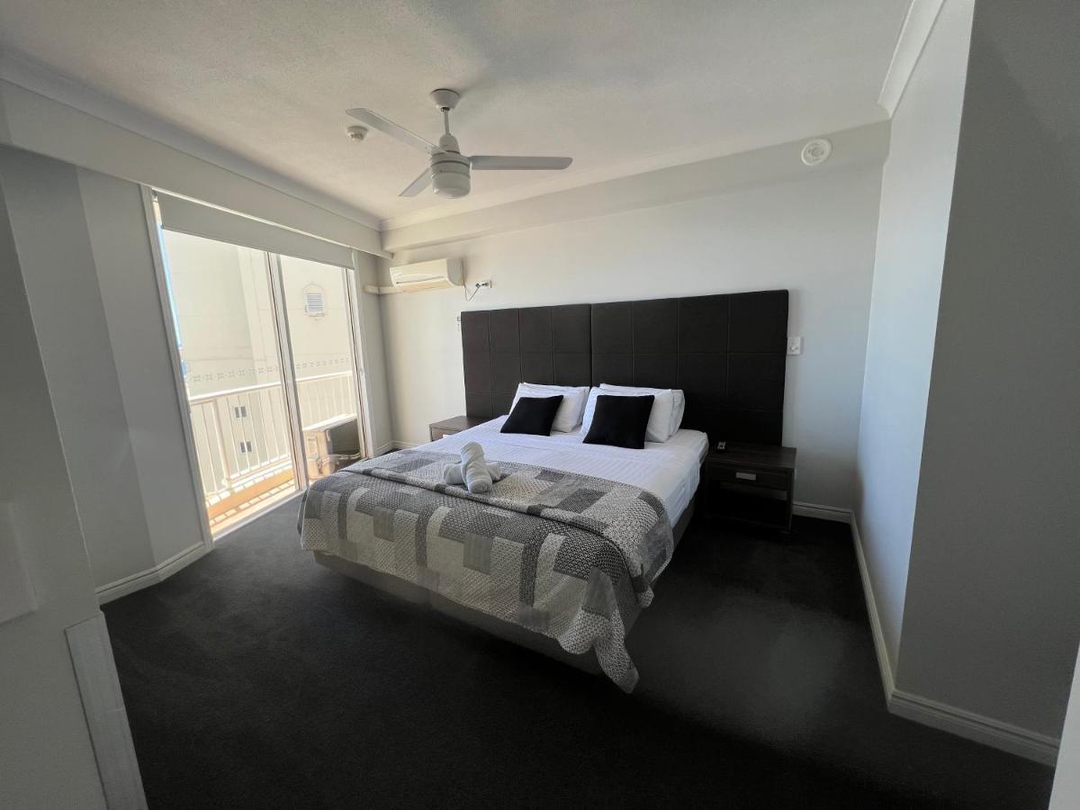 Stunning 2 Bedroom Ocean View Apartment Gold Coast Exterior foto
