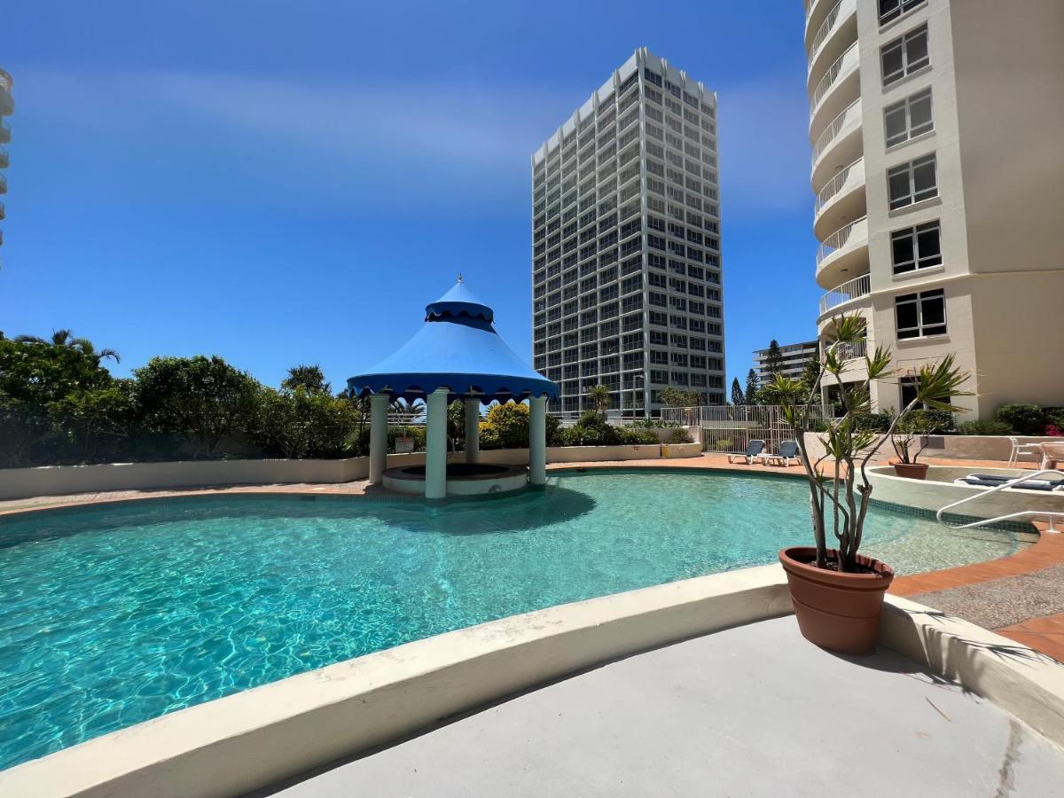 Stunning 2 Bedroom Ocean View Apartment Gold Coast Exterior foto